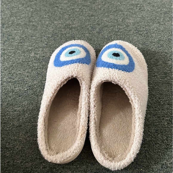 Evil Eye Slippers - Picture 5 of 6